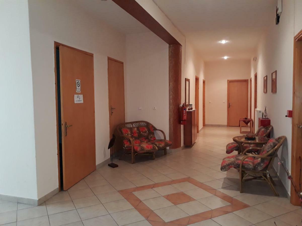 Hotel Kastro Sérvia Esterno foto